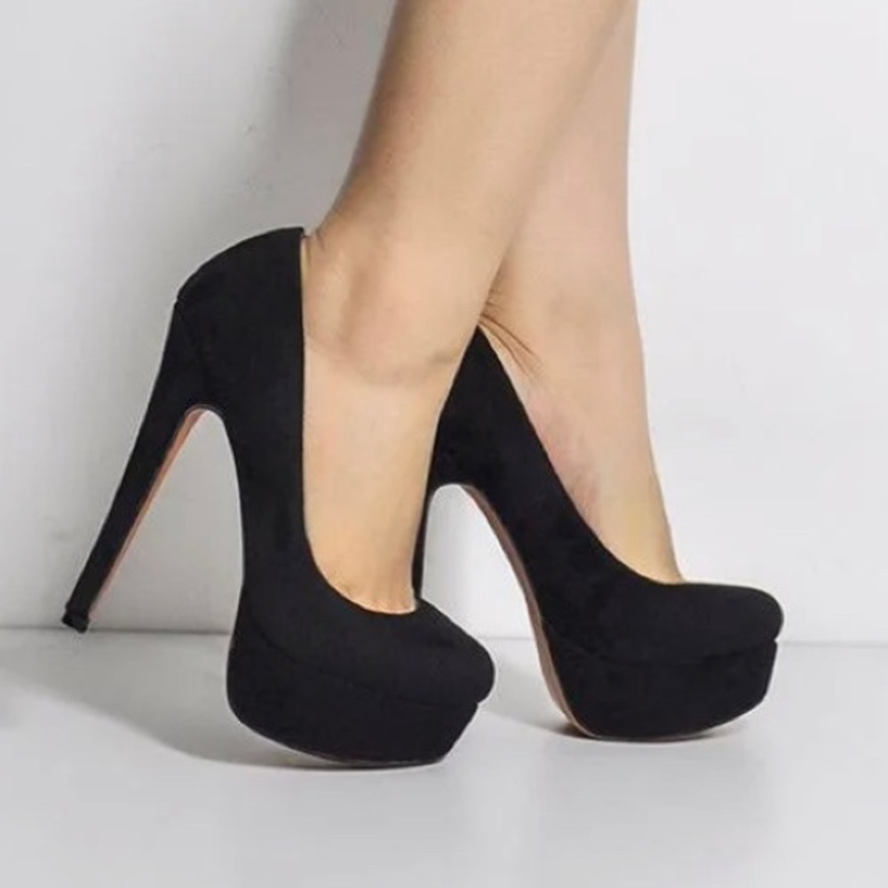 Never used Black Leather Pump from Aldo